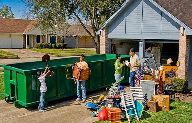 How Junk Removal Improves Productivity for Manufacturers and Industrial Businesses